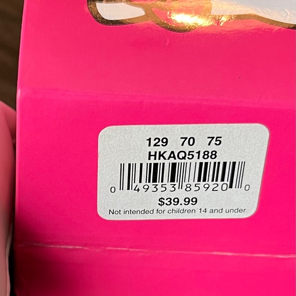 Hello Kitty Watch, Gold Crystals, White Band - Picture 7 of 10